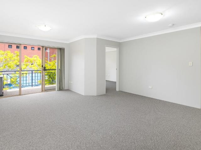 Sutherland 20/61 65 Glencoe Street