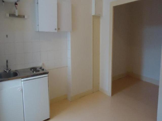 SUTIO QUARTIEN CONFLUENCE STUDIO LYON 02 25, rue.