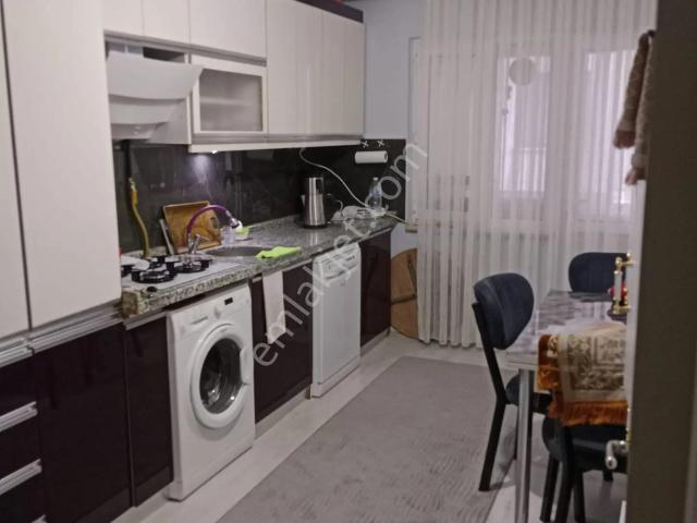 Sütlüce Mah Satılık 98 M2 3/1 Katı 2+1 Daire