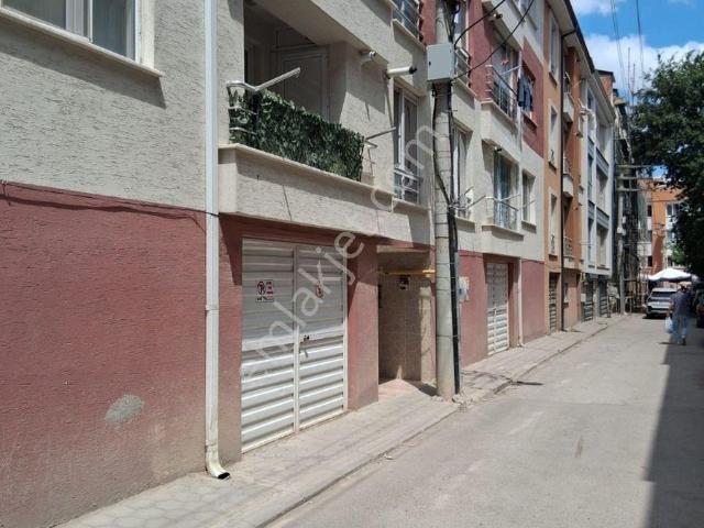 Sütlüce Mahallesi İstiklal Cad. Yakını Kiralık 1+1 Daire