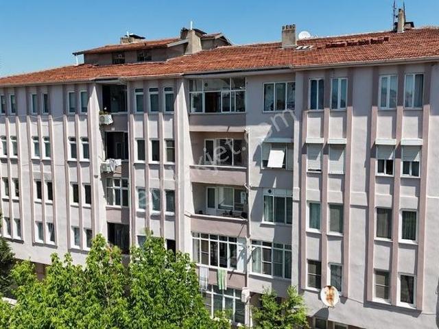 Sütlüce Mahallesi Nef Yakınlarında 3+1 Uygun Fiyatta Doğalgazlı