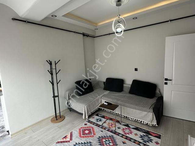 Sütlüce Mahallesinde Kiralık 1+1 Lüks Eşyalı Daire