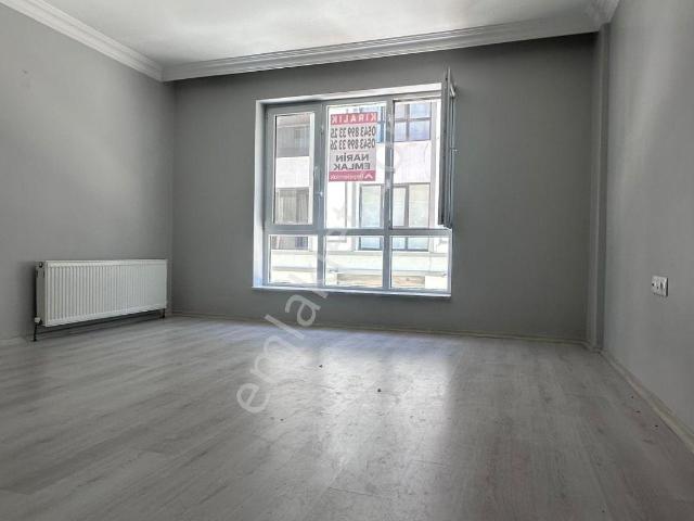Sütlüce Mahallesinde Kiralık 2+1 Daire, Anadolu Ünversitesi, Çevre Yoluna Yakın Yürüme Mesafesinde