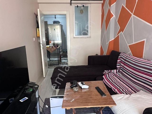Sütlüce Mahallesinde, Satılık 1+1 Daire  Eğitimciler Caddesi Yakını