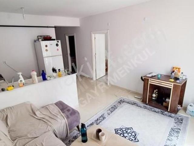 Sütlüce'de Üniversite Yakını Yüksek Kira Getirili Satılık 2+1