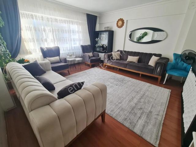 Süvari Mh. Gimsa kelebeksu Park Yakını Arakatta Öncephe 3+1daire