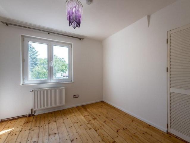 Wembach: TOP 3,5 Zimmerwohnung mit bester Ausstattung, Terrasse und Garten