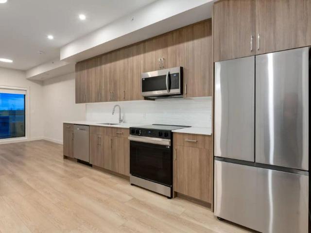 Symmetry in Quarry Park — 1 Bedroom