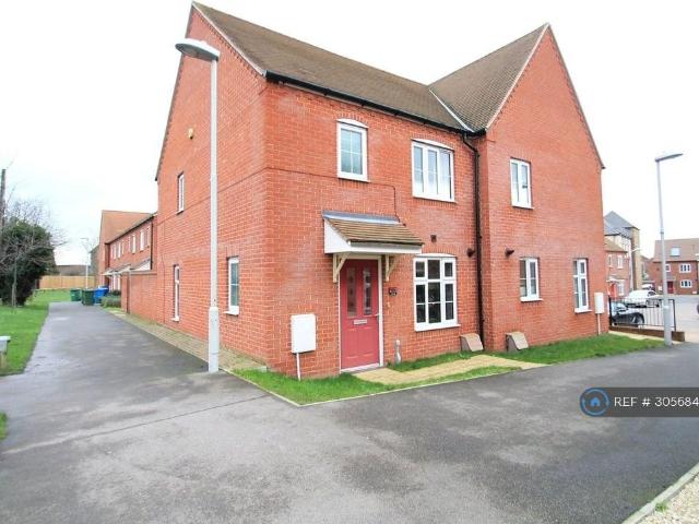 Symonds Drive, Sittingbourne, ME10 3 bed semi detached house to rent £1,700 pcm £392 pw