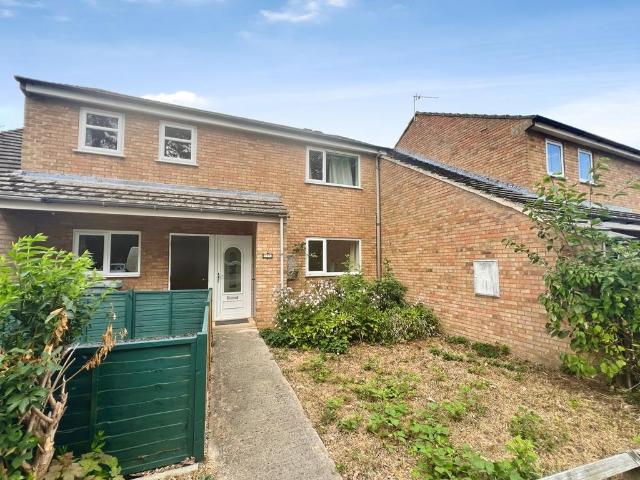 Sycamore Drive, Carterton, OX18 2 bed flat to rent £1,450 pcm £335 pw