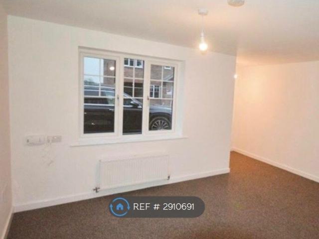Sycamore Drive, Chesterfield S42, 3 bed semi detached house to rent, £1,300 pcm | PrimeLocation