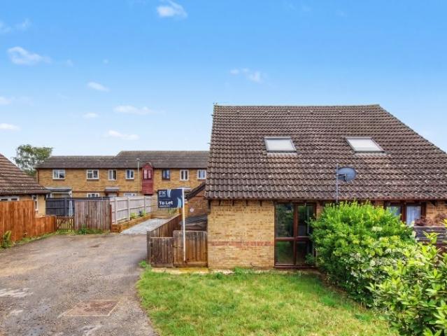 Sycamore Gardens, Bicester OX26, 1 bed town house to rent, £1,100 pcm | PrimeLocation