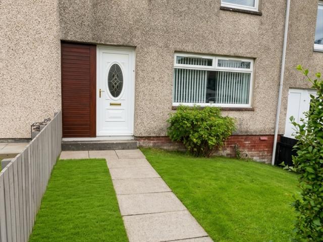 Sycamore Place, Glasgow G75, 3 bed terraced house to rent, £1,300 pcm | PrimeLocation