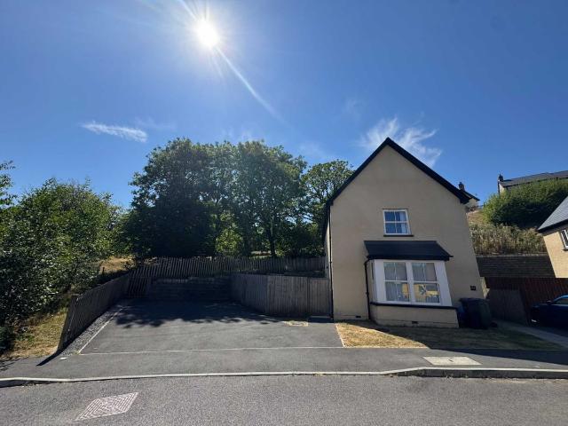 Sycamore Road, Woodland View, Blaenavon, Torfaen NP4, 3 bed detached house to rent, £1,100 pcm | PrimeLocation