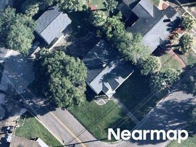 Sycamore St