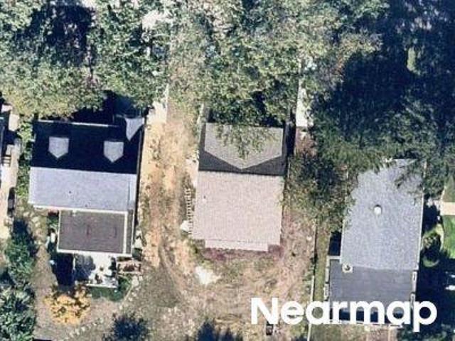 Sycamore St