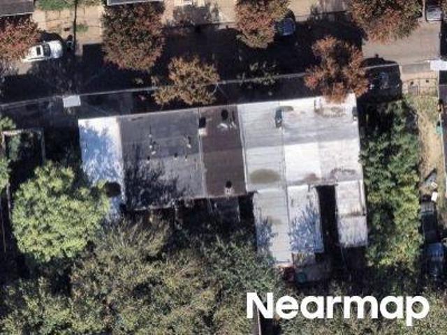 Sycamore St