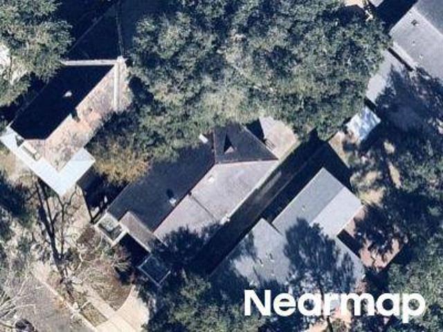 Sycamore St