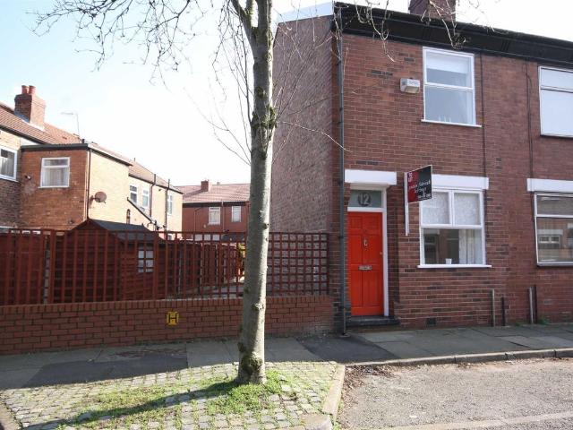 Sycamore Street, Sale Moor, Cheshire M33, 2 bed terraced house to rent, £1,200 pcm | PrimeLocation