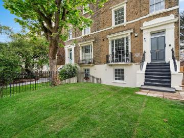 Sydenham Park, London SE26, 3 bed flat to rent, £2,500 pcm | PrimeLocation