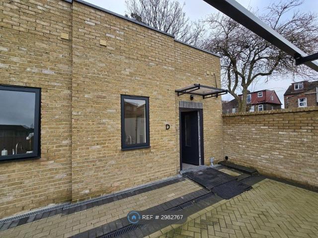 Sydenham Road, Croydon CR0, 2 bed terraced house to rent, £2,200 pcm | PrimeLocation