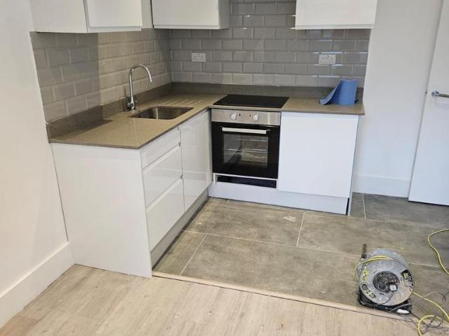 Sydenham Road, London SE26 2 bed flat to rent £1,650 pcm £381 pw