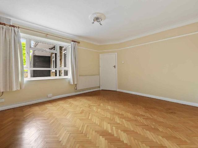 Sydenham Road, London SE26, 2 bed flat to rent, £1,750 pcm | PrimeLocation