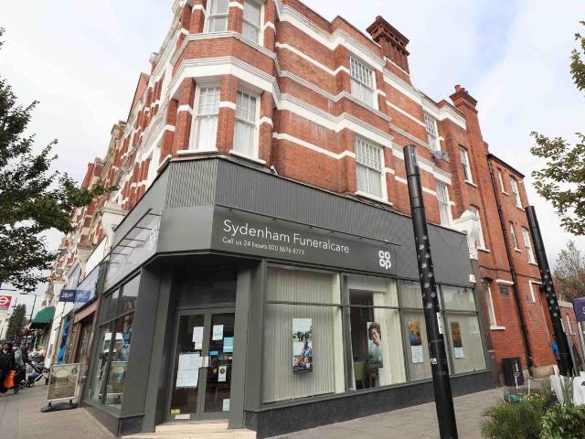 Sydenham Road, London SE26, 3 bed flat to rent, £2,075 pcm | PrimeLocation