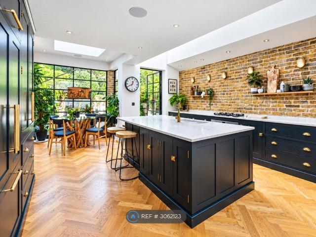 Sydner Road, London N16, 3 bed terraced house to rent, £8,000 pcm | PrimeLocation