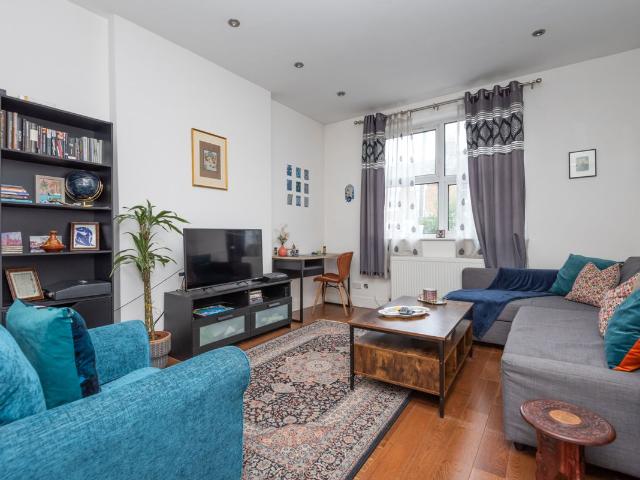 Sydney Road, London N10, 2 bed flat to rent, £2,900 pcm | PrimeLocation