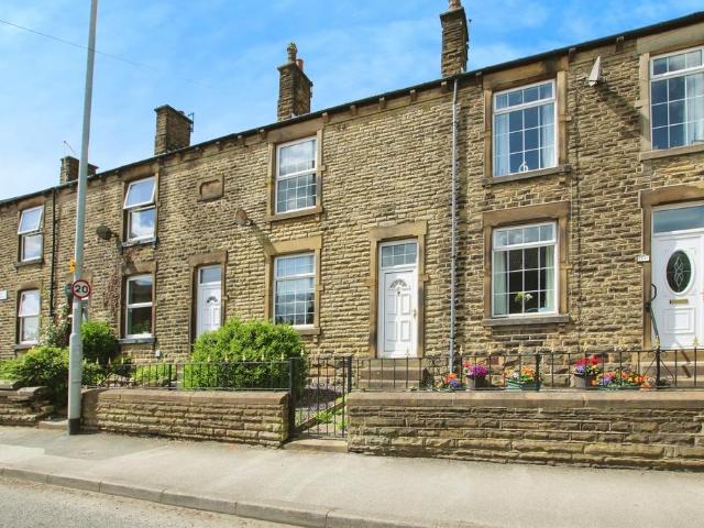 Syke Road, Tingley, WF3 2 bed terraced house to rent £850 pcm £196 pw