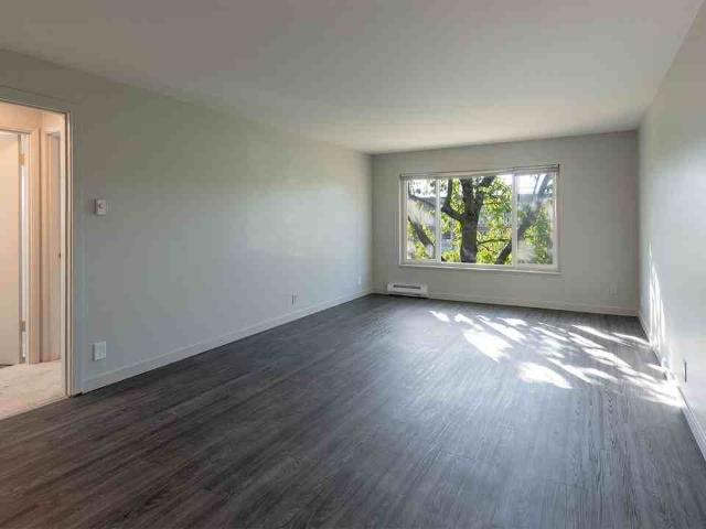 Sylvan Court 2 Bedroom Apartment for Rent at 1901 E Fir St, Seattle, WA 98122 Minor
