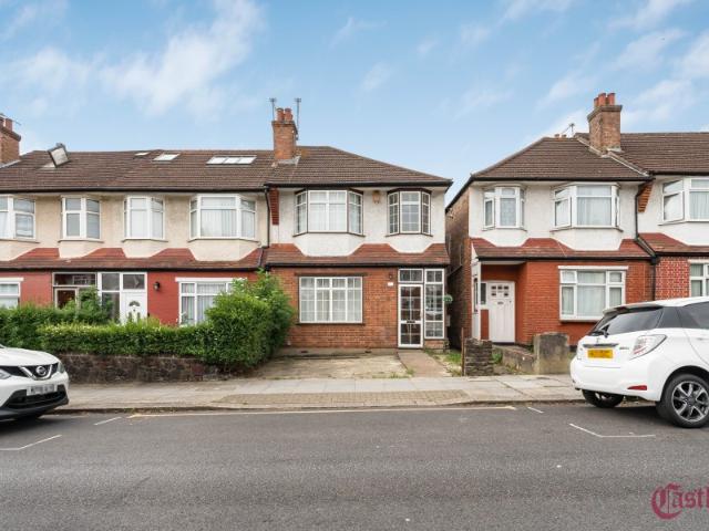 Sylvan Avenue, Wood Green, N22 15E0B71B 8D02 4A8A B6D5 13F1A0E129F9 Castles Estate Agents