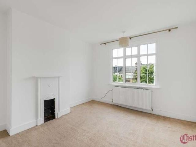 Sylvan Avenue, Wood Green, N22