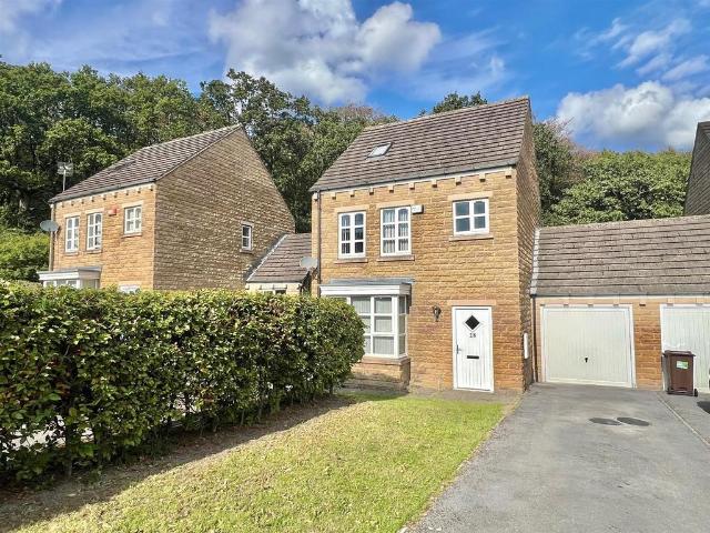 Sylvan Ridge, Huddersfield 4 bed detached house to rent £1,495 pcm £345 pw