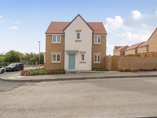 Sylvester Crescent, S81 3 bed detached house to rent £1,050 pcm £242 pw