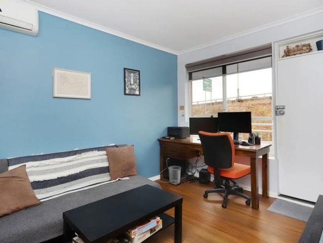 Sylish 1 Bedroom Apartment in the Heart of Seddon