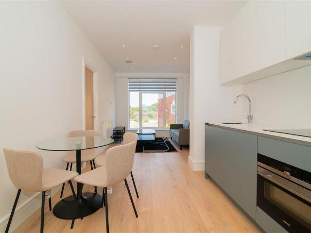 Syward Place 1 bed apartment to rent £1,500 pcm £346 pw