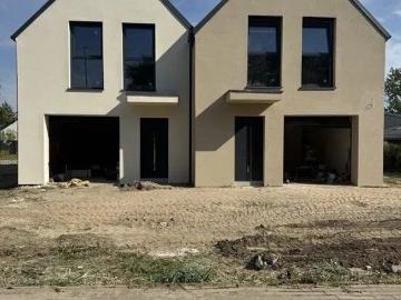 Nowoczesny segment 114 m² z garażem i tarasem