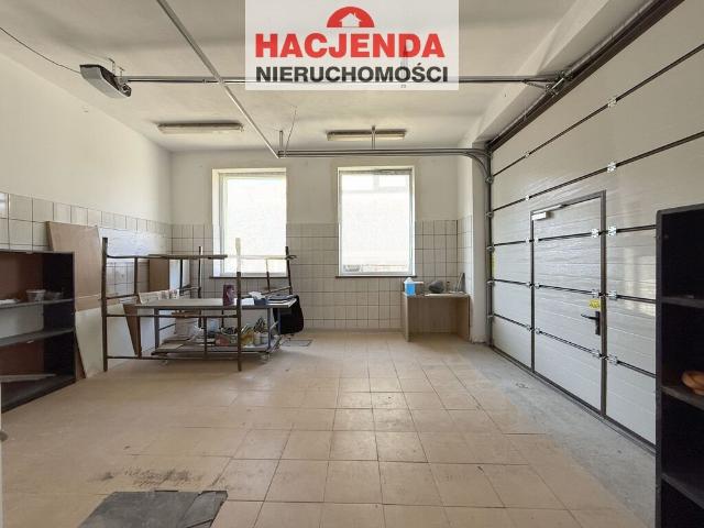 Nieruchomość usługowa 480 m² z halami i biurem w Szczecinie
