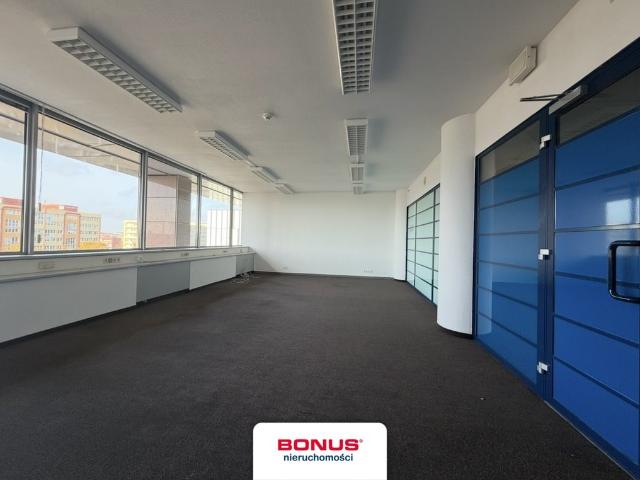 Na wynajem przestronne biura 350 m² w centrum Szczecina