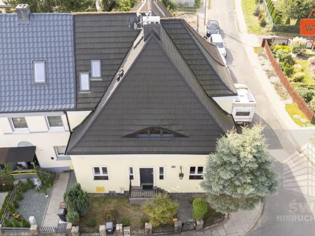 Urokliwy dom szeregowy po remoncie, 144 m², Żelechowa