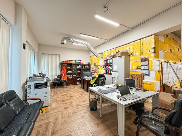 Polecam przestronny lokal 255 m² z open space i monitoringiem