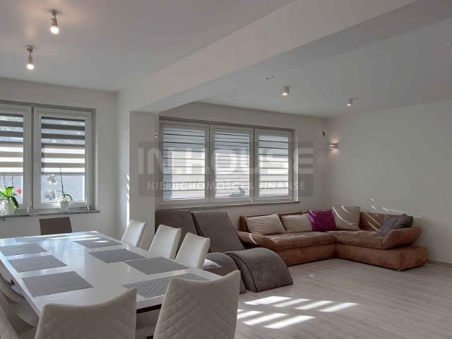 Zapraszam do domu 360 m² z inteligentnym systemem i garażem