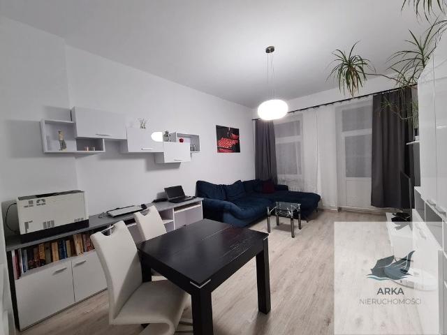 Przestronne 2 pokojowe mieszkanie z balkonem 64 m² w Szczecinie