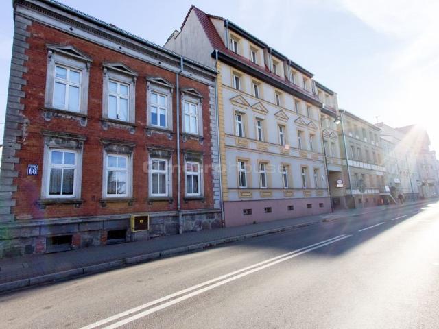 Przestronne 3 pokojowe mieszkanie z osobną kuchnią ogrodzone podwórko
