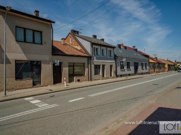 Unikalny dom w centrum Szczucina z potencjałem!