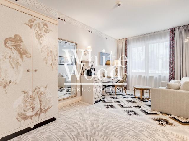 Luksusowy apartament w hotelu z widokiem na góry