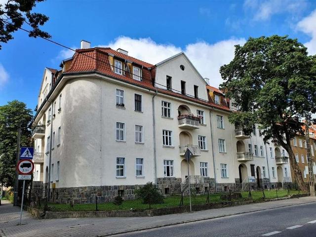 Przestronne 3 pokojowe mieszkanie z balkonem i spiżarnią