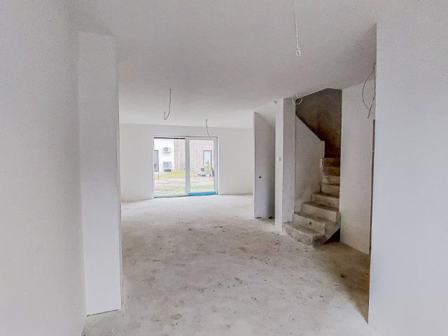 Szereg 129 m² w Leśnicy z ogródkami polecam